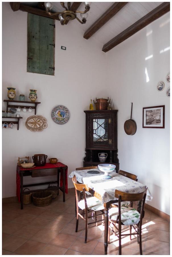 B&B Manca1Fiorino Бузето-Палиццоло Экстерьер фото